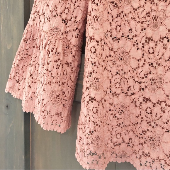 Zara Blush Pink Lace Bell Sleeve Blouse Size Small - Picture 8 of 8